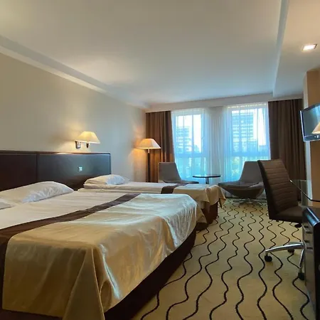 Ambasador Centrum 4*