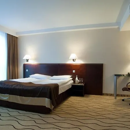 Ambasador Centrum Hotel 4*