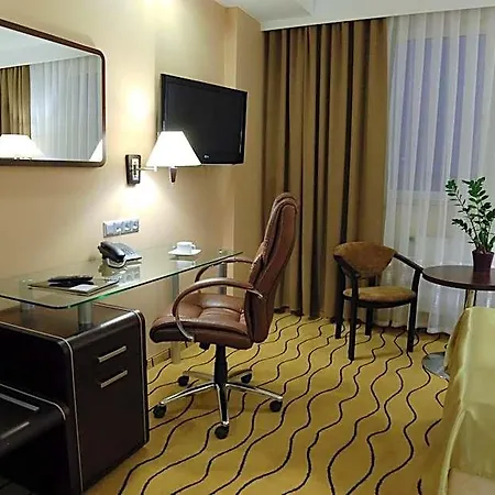 Ambasador Centrum Hotel 4*