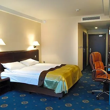 Ambasador Centrum Hotel 4*