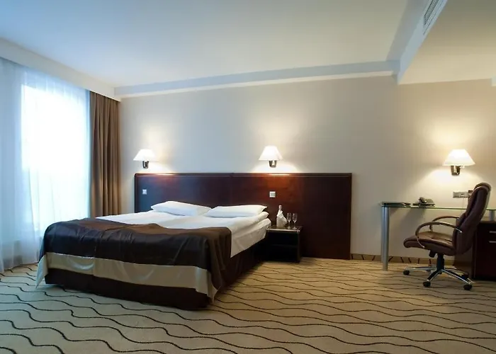 Ambasador Centrum Hotel 4*