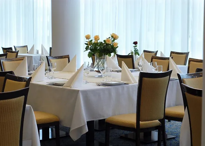 Отель Ambasador Centrum 4*