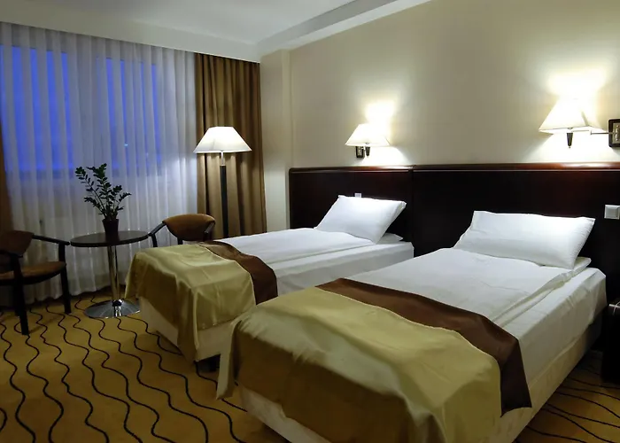 Ambasador Centrum Hotel 4*