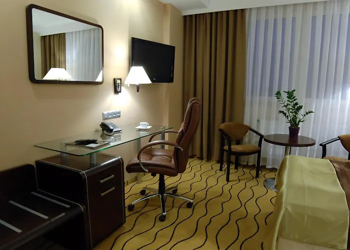 Ambasador Centrum 4* Лодзь